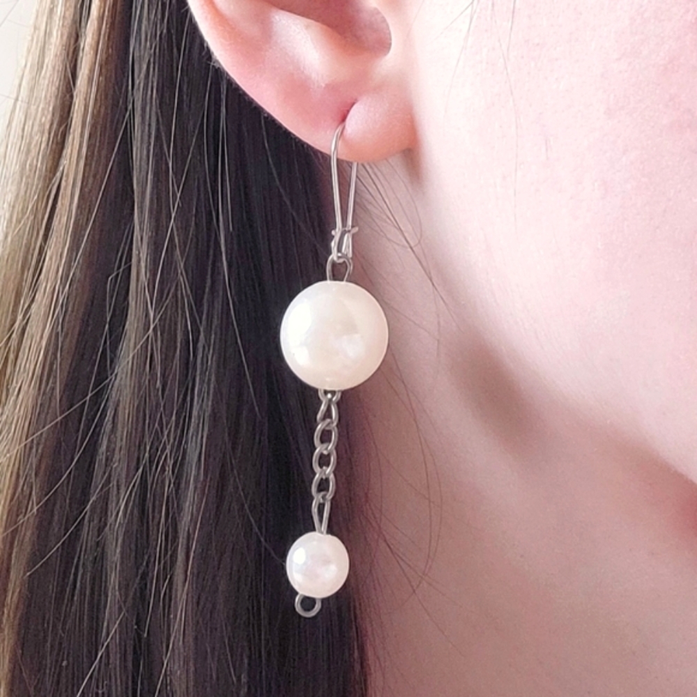 2 for $18❤️‍🔥 Faux Double Pearl Dangly Chain Earrings